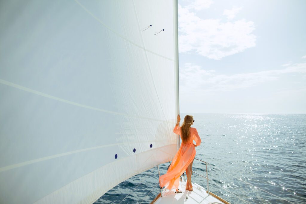 Fashion click on luxury yacht